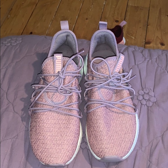 Puma Sneakers - Never Worn. Size 6.5 - Picture 1 of 4